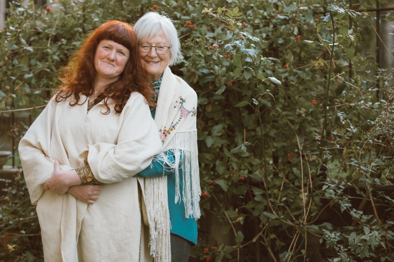 martin-mccarthy-20161005133632-004-socmed-cailleachandcailleachmum